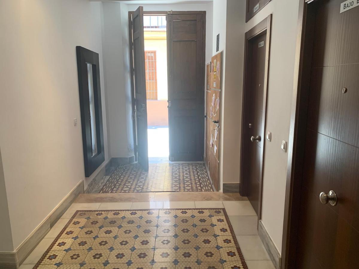 Alvarez 7 Apartamento Malaga Exterior photo